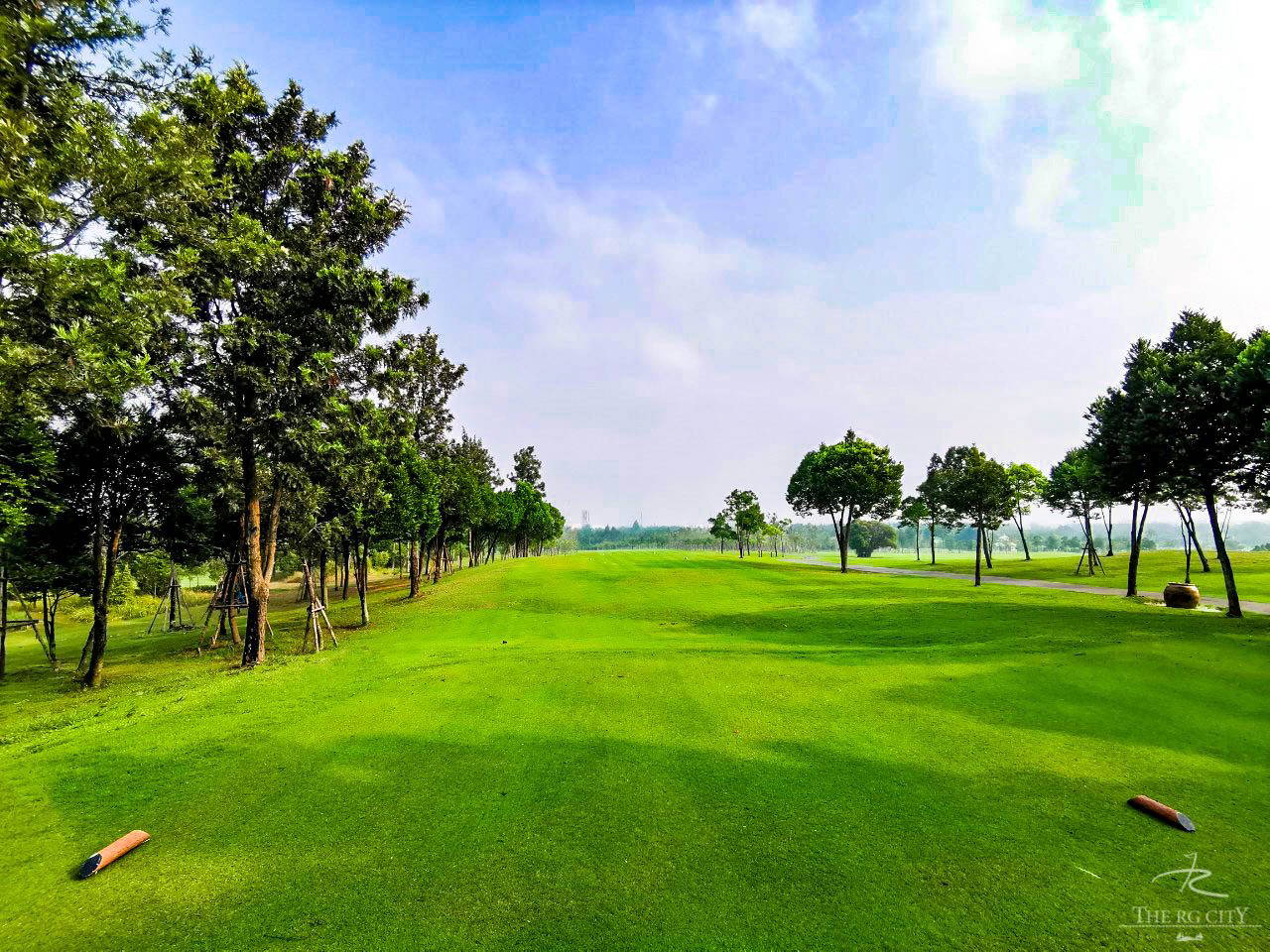 Tee Box, Royal Gems Golf City (Dream Arena), Bangkok, Thailand