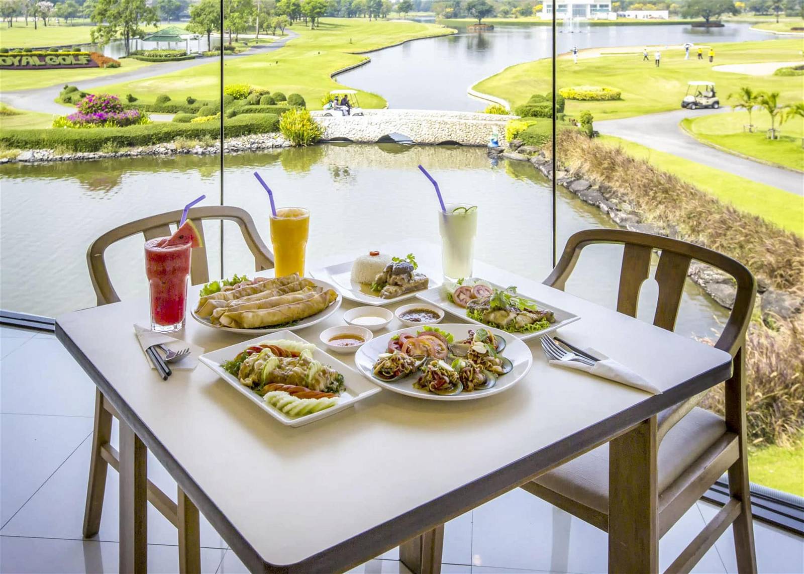 Restaurant, The Royal Golf & Country Club, Bangkok, Thailand