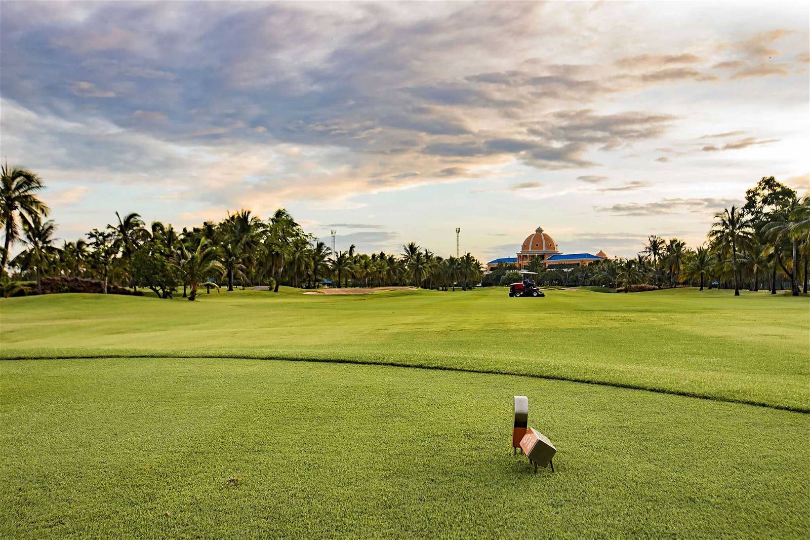 Tee Box, Royal Lakeside Golf Club, Pattaya, Thailand
