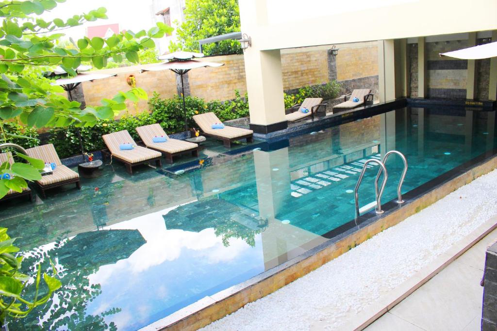 Royal Riverside Hoi An Hotel & Spa, Da Nang / Hoi An