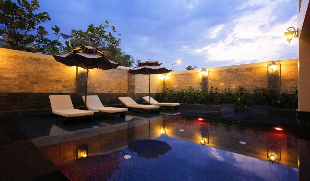 Royal Riverside Hoi An Hotel & Spa, Da Nang / Hoi An