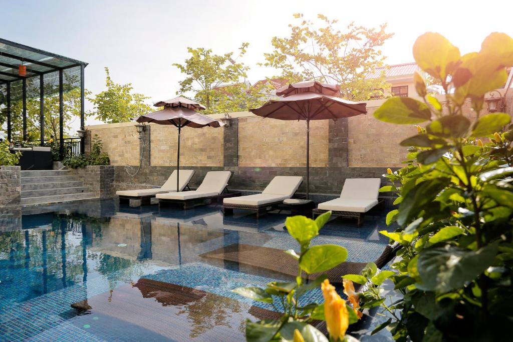 Royal Riverside Hoi An Hotel & Spa, Da Nang / Hoi An