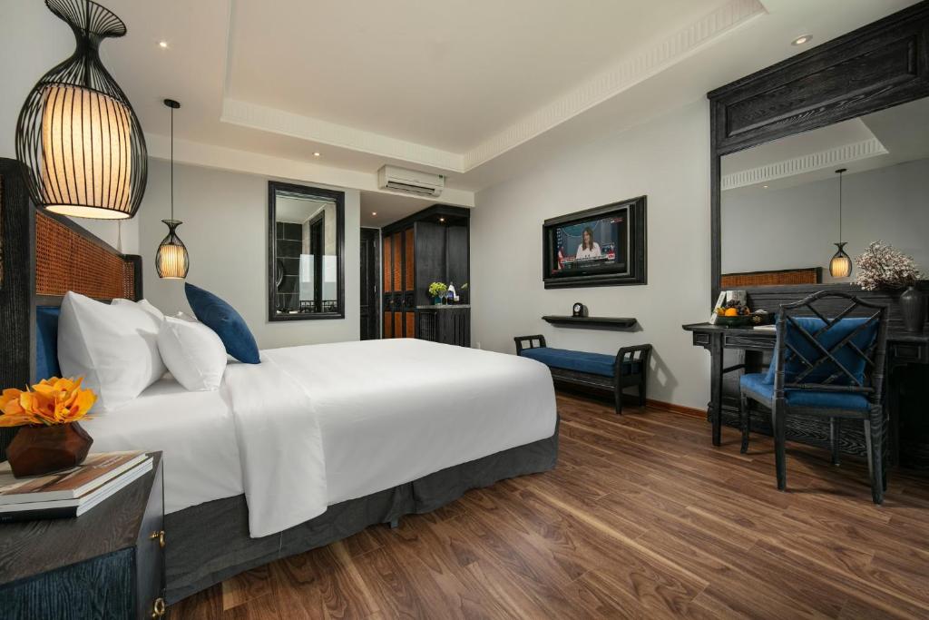 Shining Riverside Hoi An Boutique & Spa, Da Nang / Hoi An