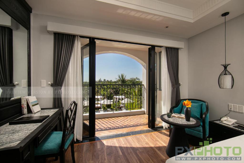 Shining Riverside Hoi An Boutique & Spa, Da Nang / Hoi An
