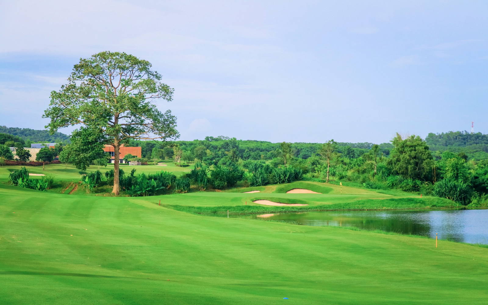 Approach, Fairway, Water Hazard, Siam Country Club (Waterside Course), Pattaya, Thailand