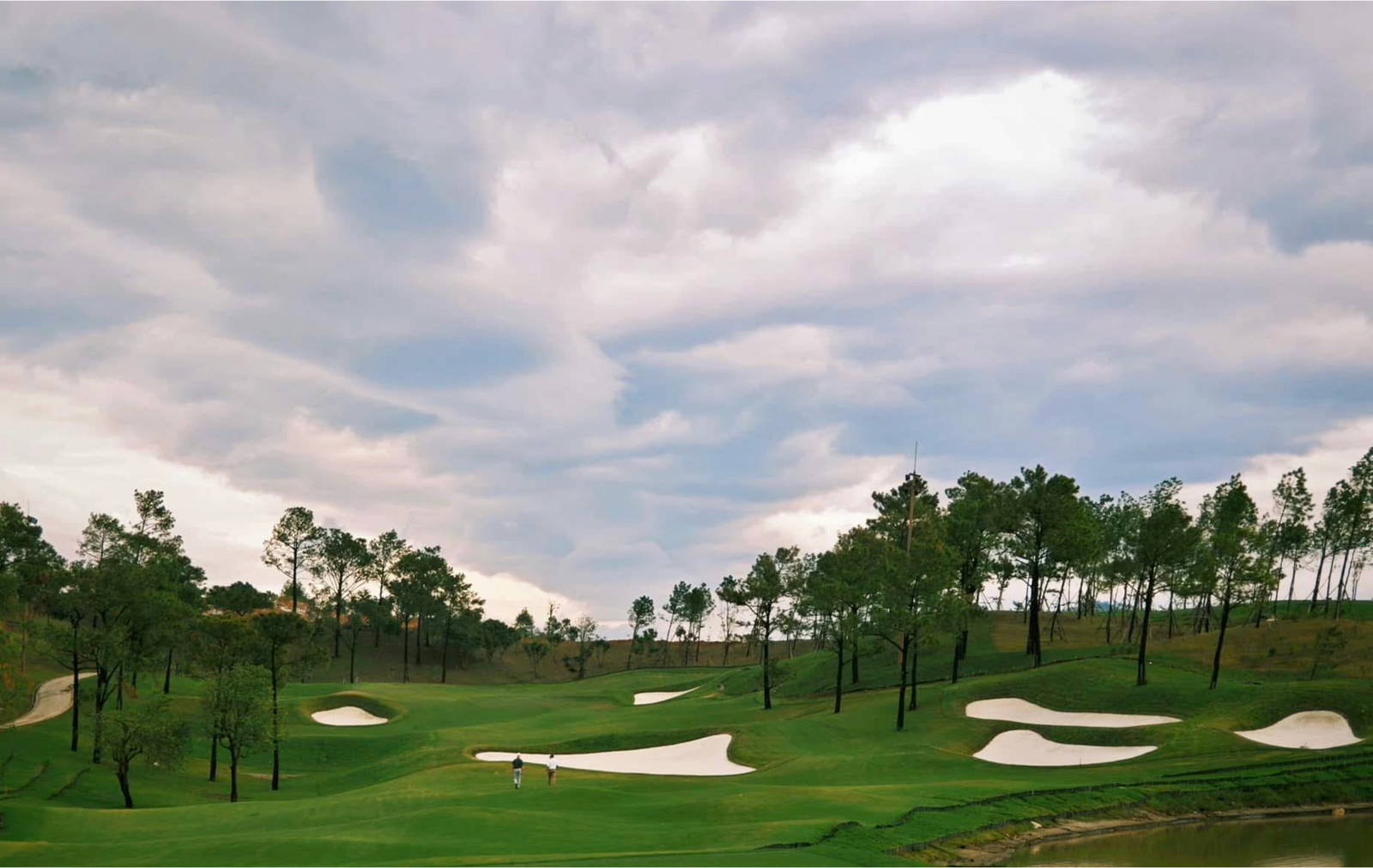 Tee Box, Silk Path Dong Trieu Golf & Country Club, Hanoi, Vietnam