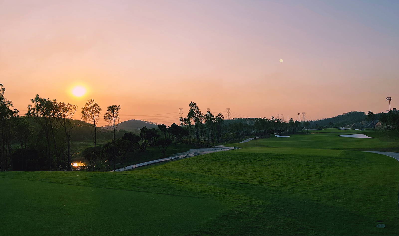 Tee Box, Silk Path Dong Trieu Golf & Country Club, Hanoi, Vietnam