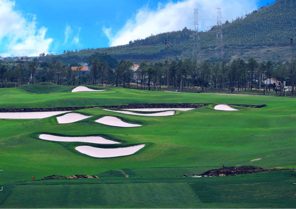 Tee Box, Silk Path Dong Trieu Golf & Country Club, Hanoi, Vietnam