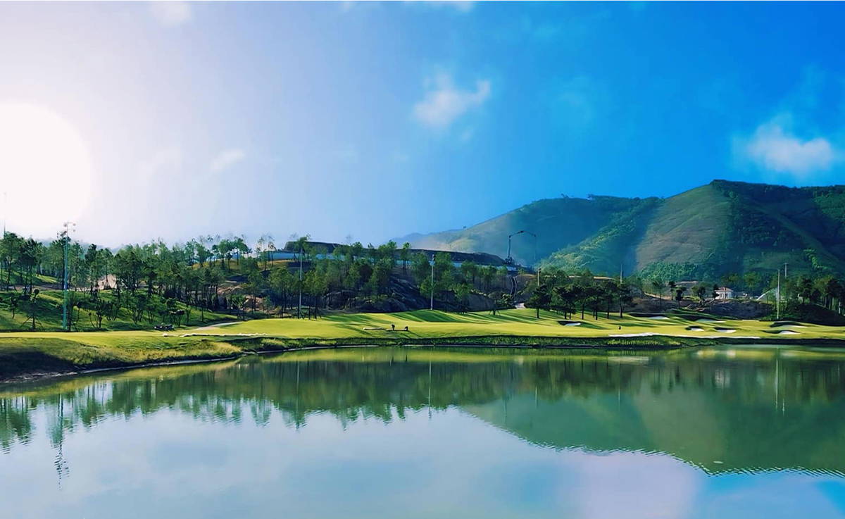 Water Hazard, Silk Path Dong Trieu Golf & Country Club, Hanoi, Vietnam