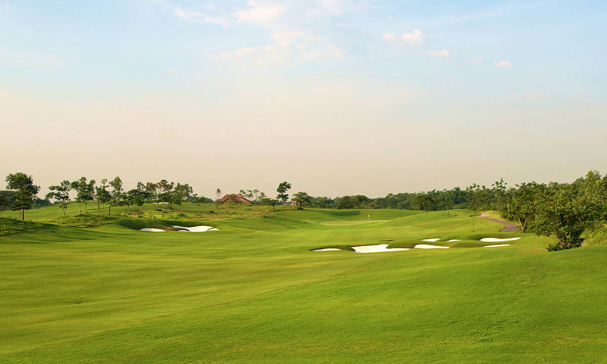Fairway, Sky Lake Resort & Golf Club (Sky Course), Hanoi, Vietnam