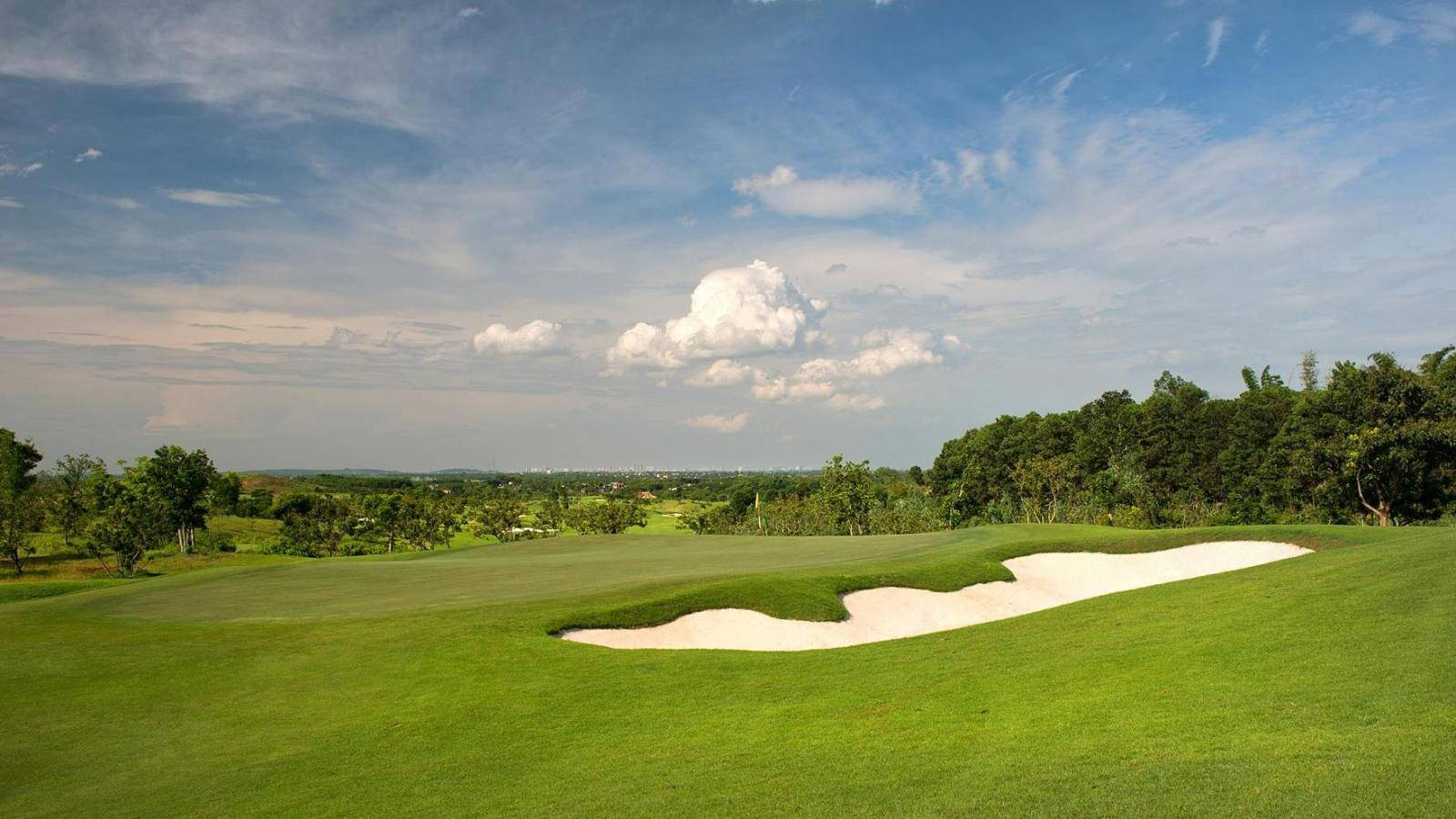 Green, Bunker, Sky Lake Resort & Golf Club (Sky Course), Hanoi, Vietnam
