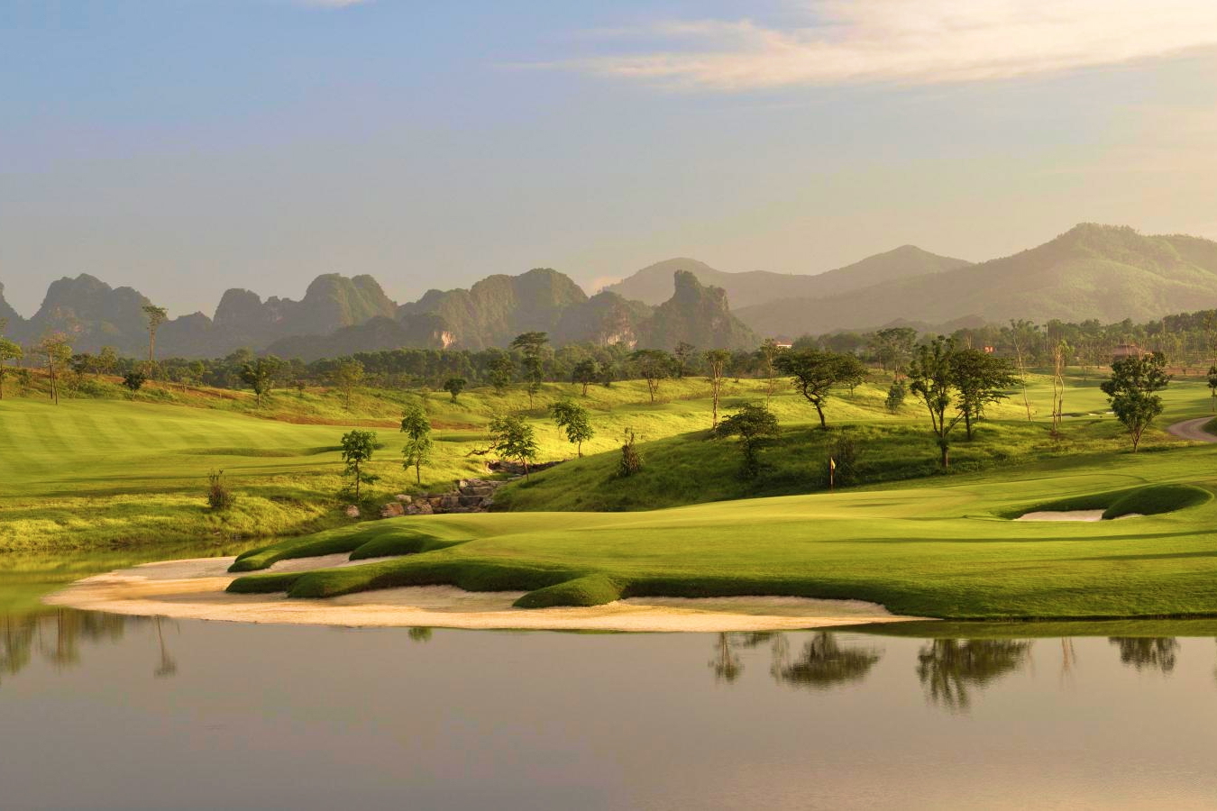 Green, Water Hazard, Sky Lake Resort & Golf Club (Sky Course), Hanoi, Vietnam