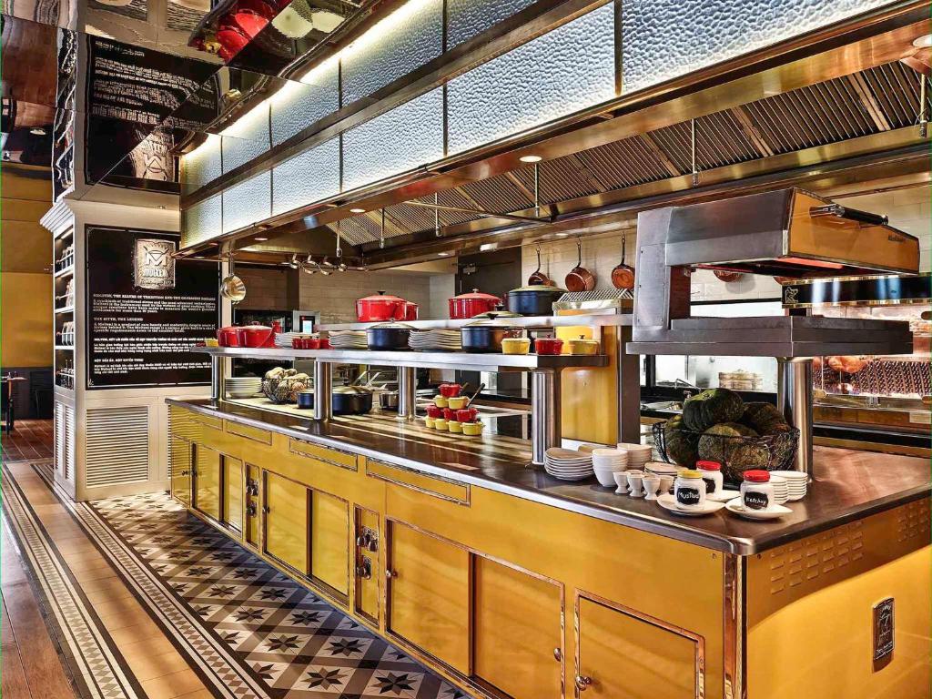 Sofitel Saigon Plaza, Ho Chi Minh