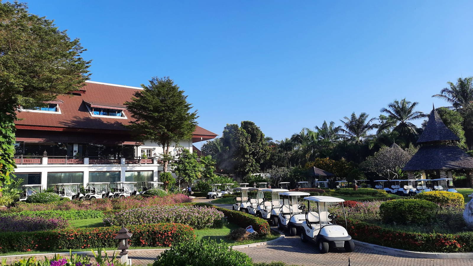 Cart, Clubhouse, Summit Green Valley Chiang Mai Country Club, Chiang Mai, Thailand