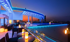 SUN & MOON, Urban Hotel golf package