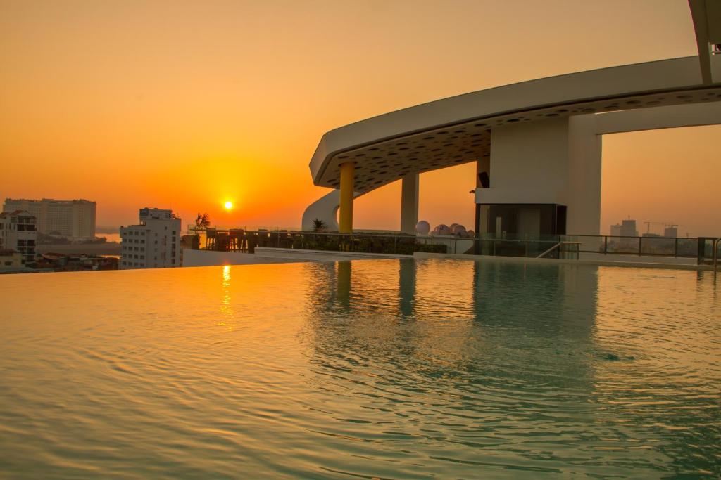 SUN & MOON, Urban Hotel, Phnom Penh