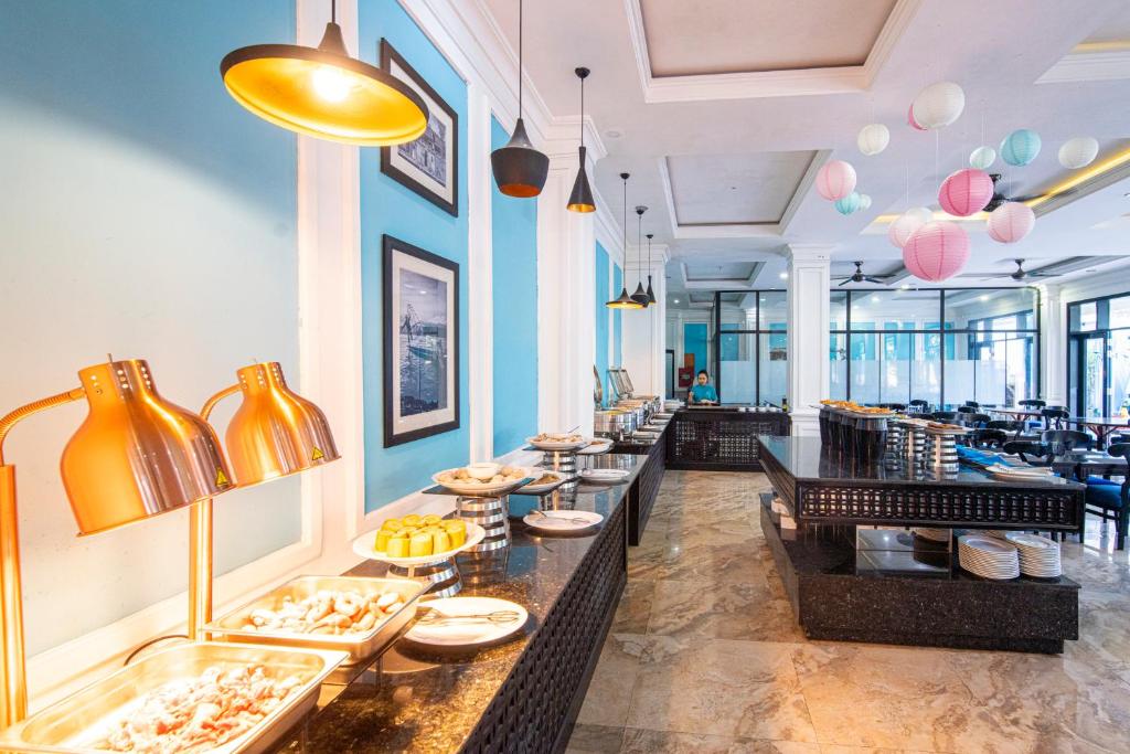 Thanh Binh Riverside Hotel, Da Nang / Hoi An