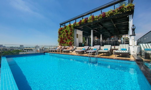 The Oriental Jade Hotel golf package