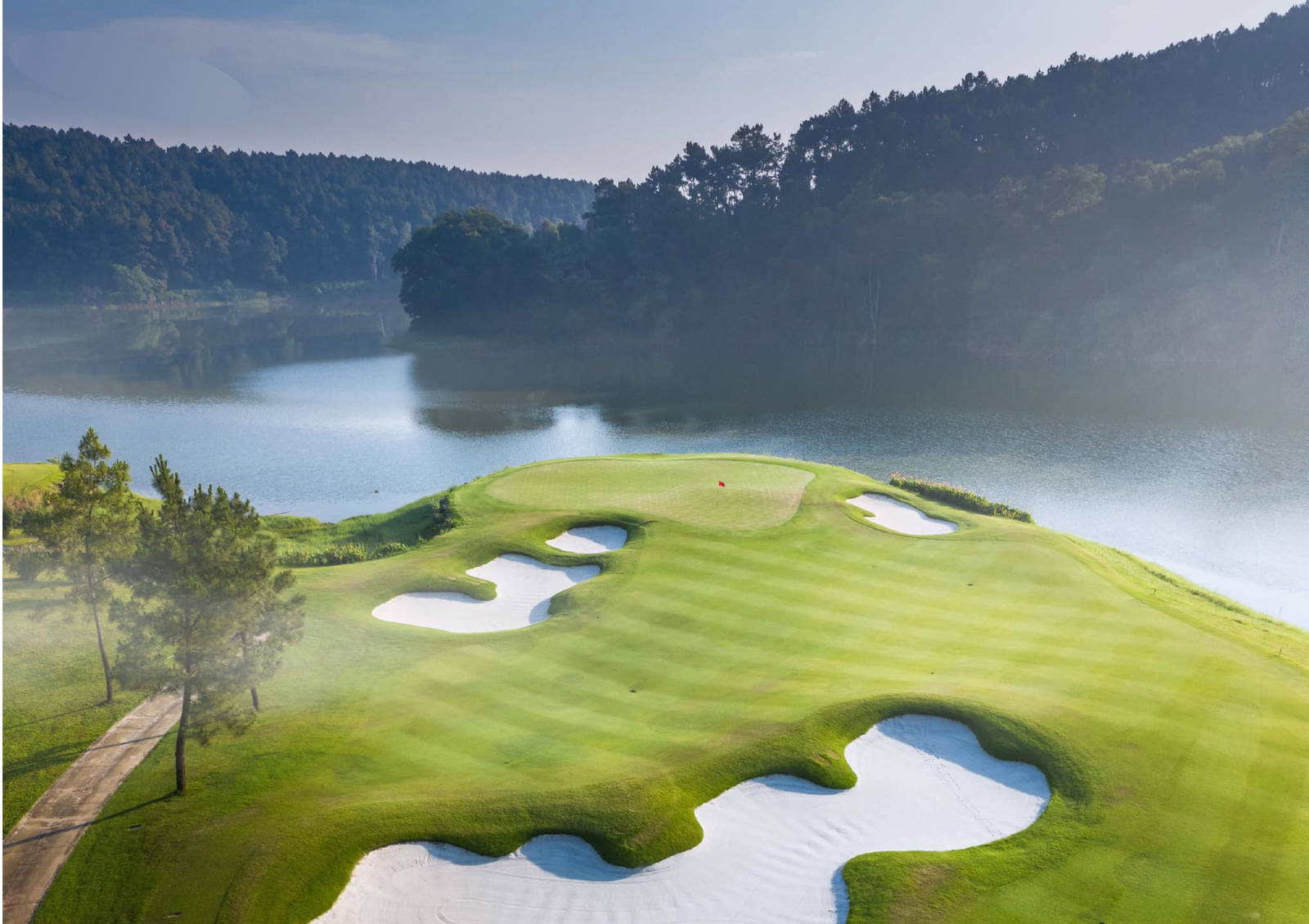 Green, Water Hazard, Bunker, Trang An Golf & Country Club, Hanoi, Vietnam