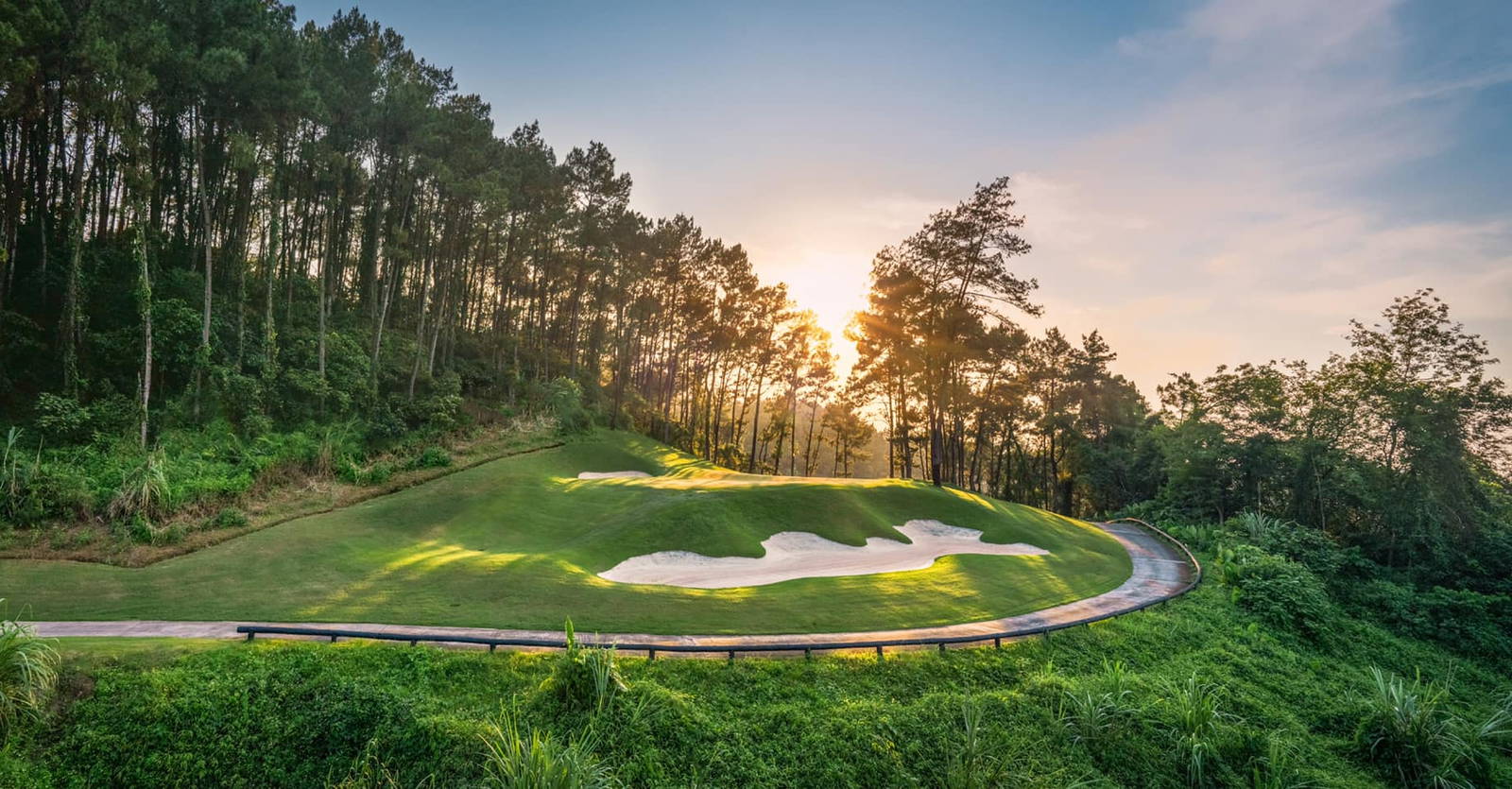 Green, Bunker, Trang An Golf & Country Club, Hanoi, Vietnam