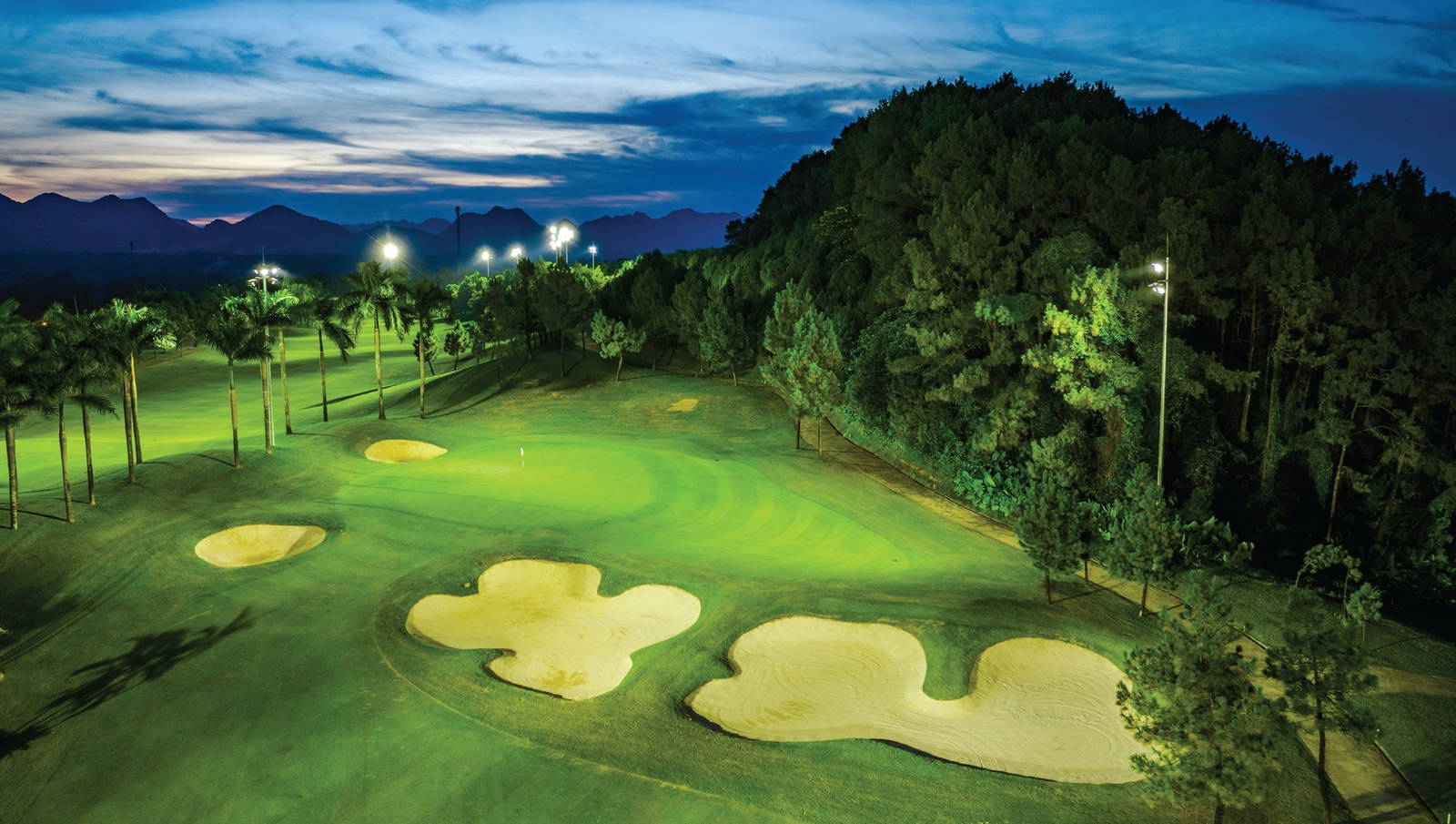 Green, Bunker, Trang An Golf & Country Club, Hanoi, Vietnam