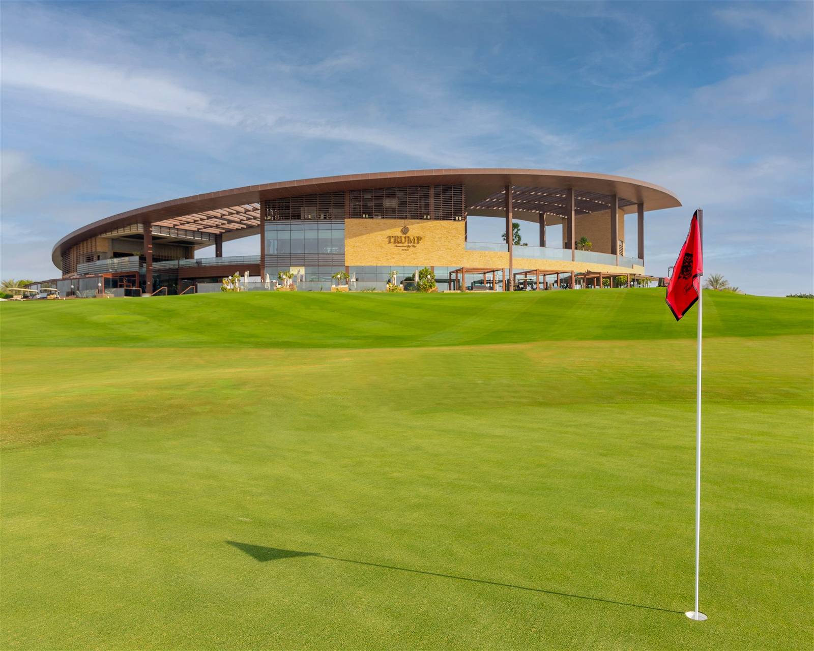 Green, Clubhouse, Trump International Golf Club, Dubai, United Arab Emirates