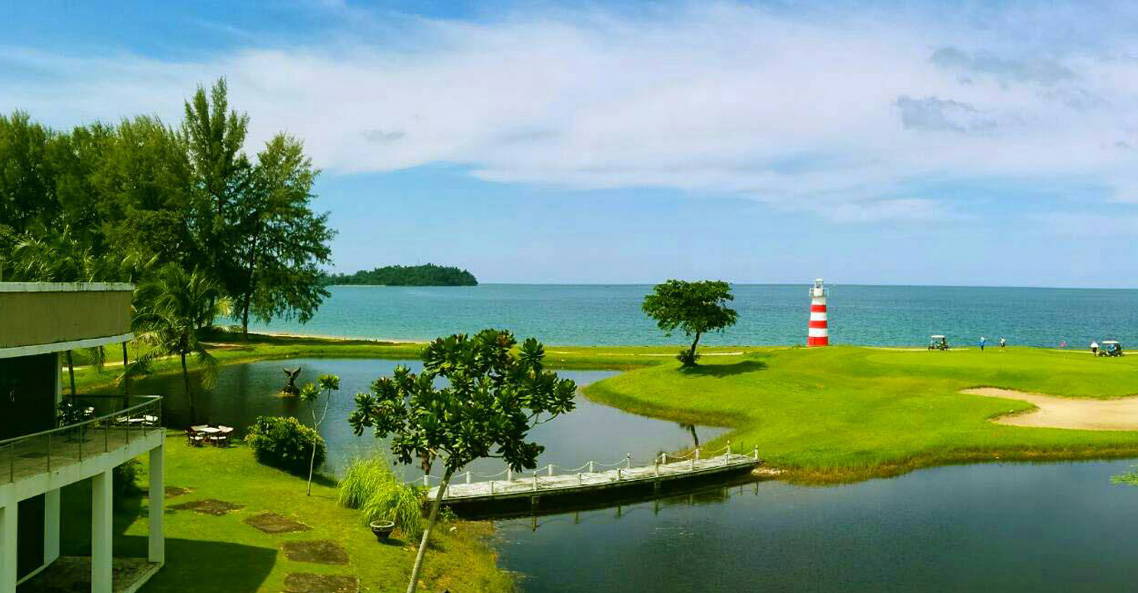 Green, Water Hazard, Clubhouse, Tublamu Navy Golf Course, Khao Lak, Thailand