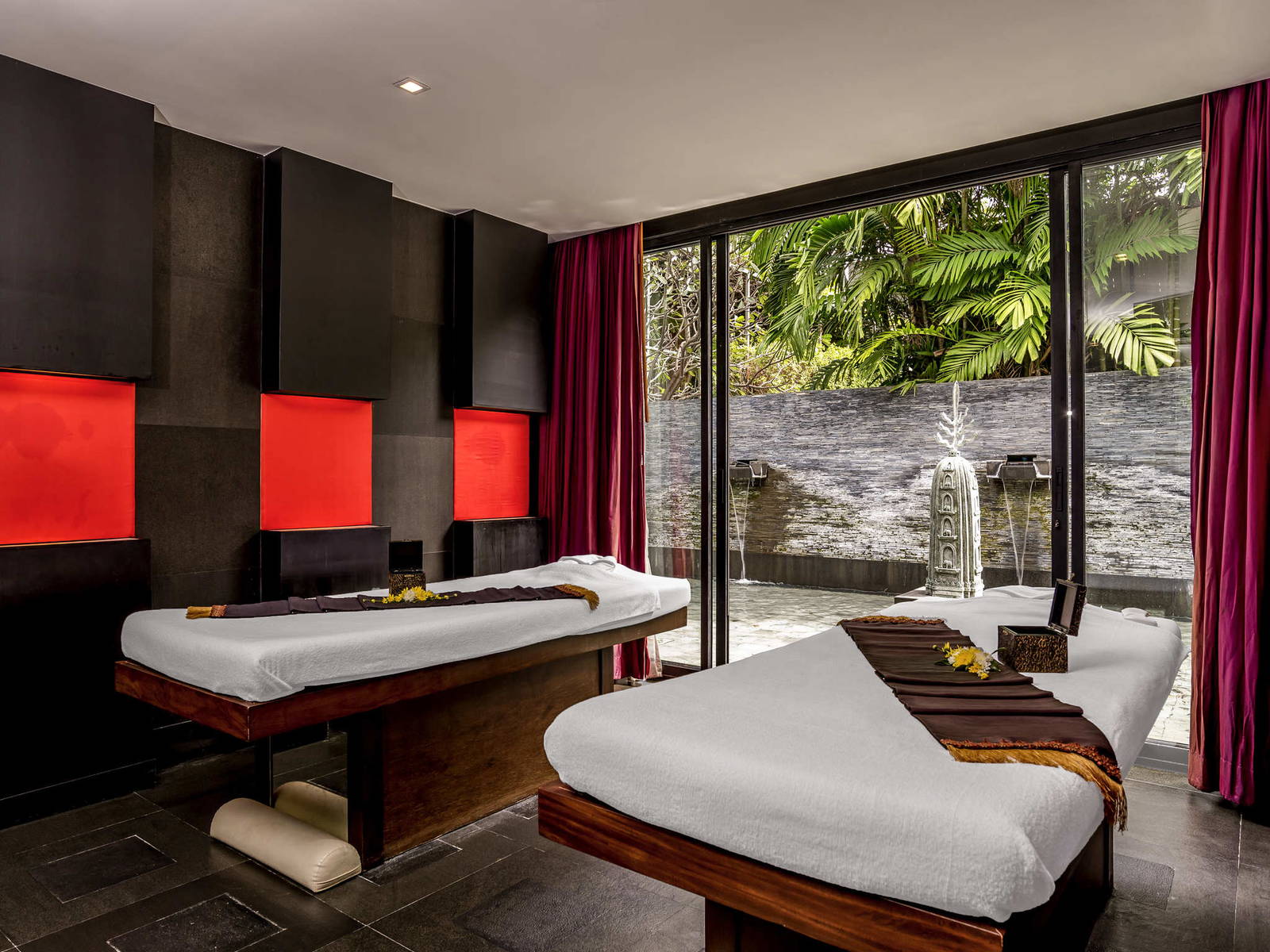 V Villas Hua Hin - M Gallery, Hua Hin