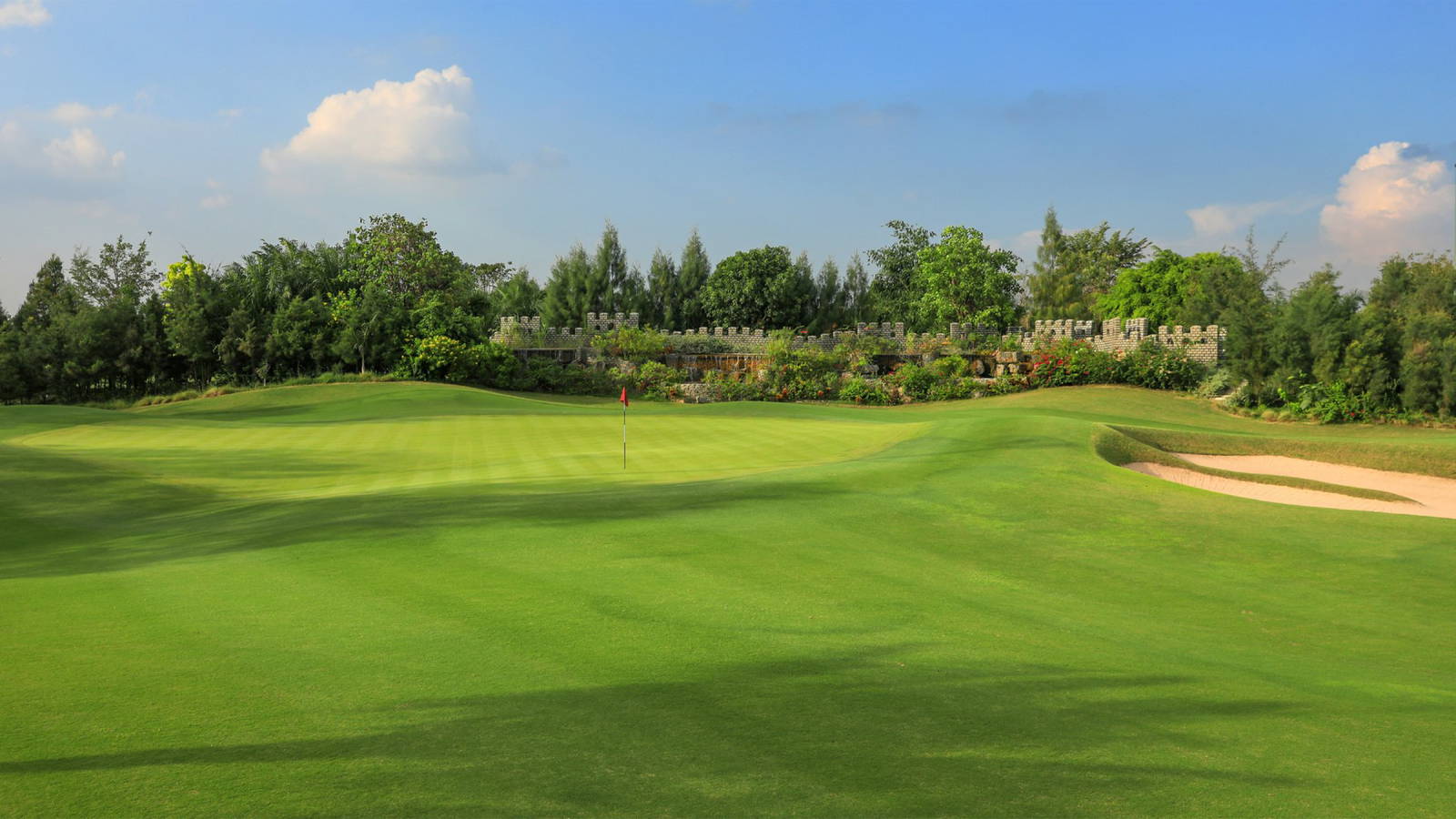 Green, Bunker, Vattanac Golf Resort (West Course), Phnom Penh, Cambodia