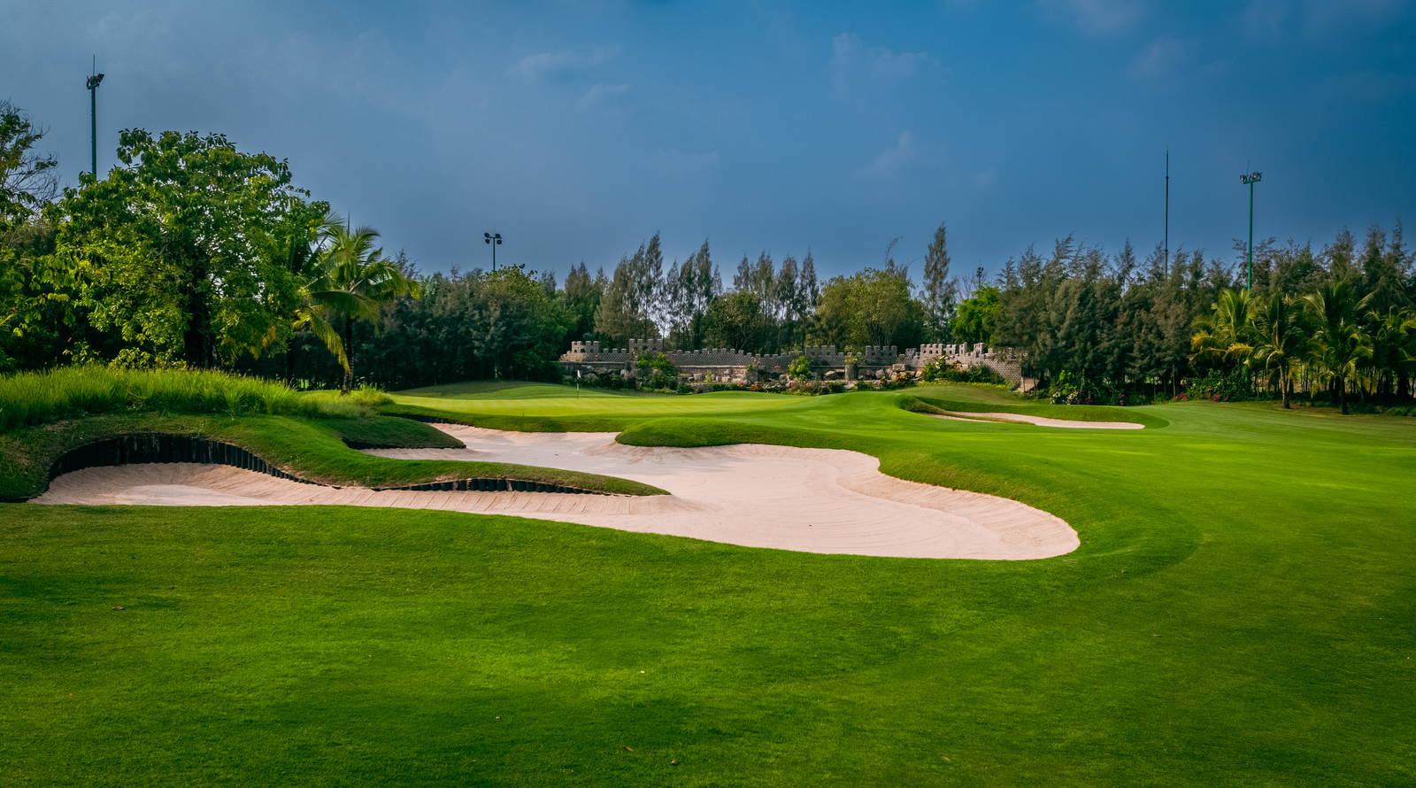 Approach, Vattanac Golf Resort (West Course), Phnom Penh, Cambodia