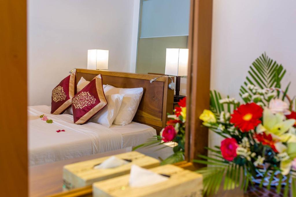 Vinh Hung Riverside Resort, Da Nang / Hoi An