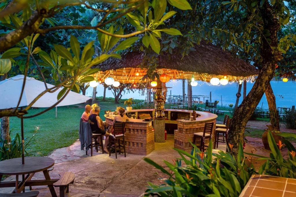 Vinh Hung Riverside Resort, Da Nang / Hoi An