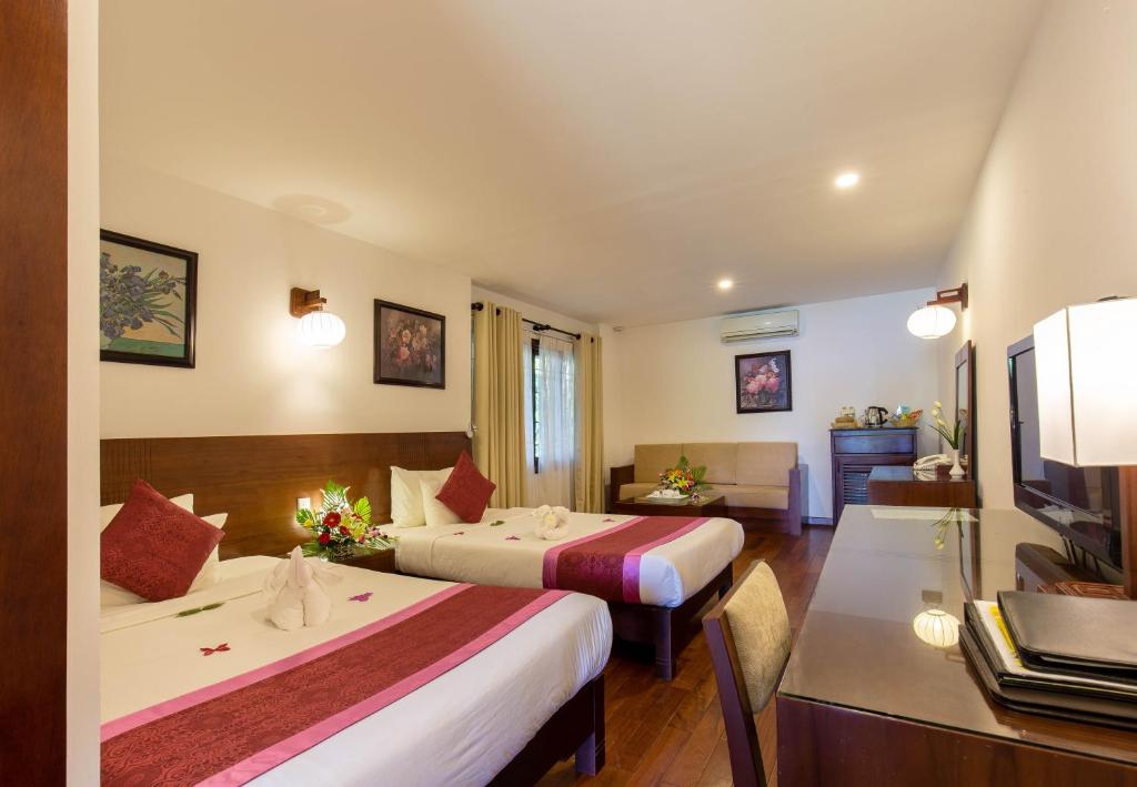 Vinh Hung Riverside Resort, Da Nang / Hoi An