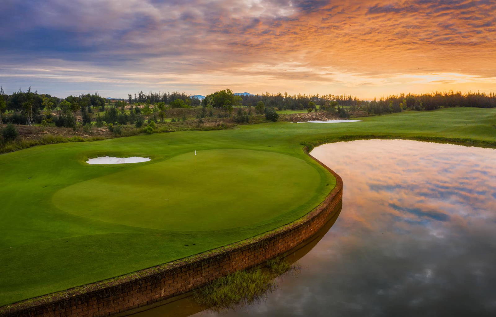 Green, Water Hazard, Vinpearl Golf Nam Hoi An, Da Nang, Vietnam