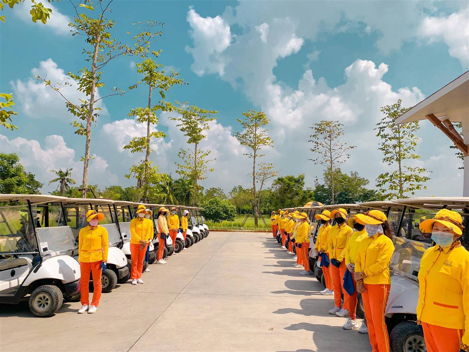Cart, Caddie, Wangnoi Prestige Golf & Country Club, Bangkok, Thailand