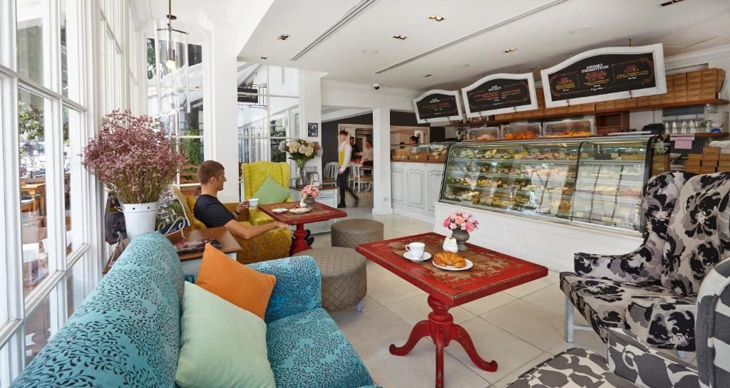 Woodlands Hotel & Resort, Pattaya, Thailand